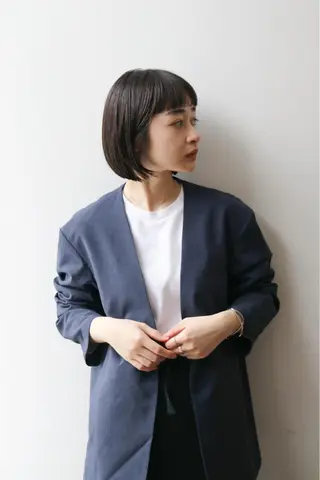 ミディアム カラー THE DAY所属・AKI HASHIMOTOのヘアスタイル