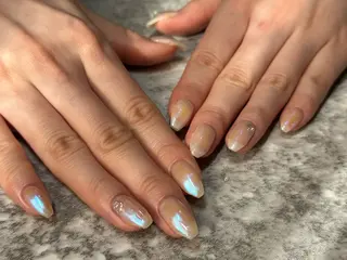 ネイル Mahiru ➰🎀🤍のネイルデザイン