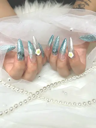 ネイル 【Laule‘a 】のネイルデザイン