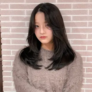 セミロング カラー 大人可愛い/レイヤー /ブリーチ/溝口誠二のヘアスタイル