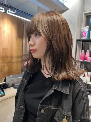 ミディアム カラー ナチュラルなhair / ヨシダトモキのヘアスタイル