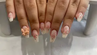 セミロング ブラウン 広奈子のネイルデザイン