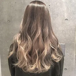 ロング カラー Monan 新宿所属・ケイジ✨透明感 /艶カラー✨のヘアスタイル