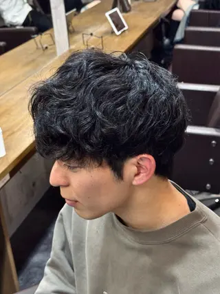 パーマ メンズ 心斎橋ハイトーン特化 midori🍀のヘアスタイル