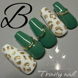 ネイル nailsalon  Trinity所属・K. yu-kaのネイルデザイン