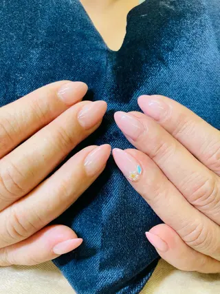 ネイル ECLAT エクラ所属・寺山 千鶴のネイルデザイン