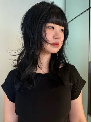 ロング anna 韓国レイヤ ー/ ハッシュカットのヘアスタイル