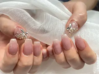 ネイル Ui_Amor (パラジェル)のネイルデザイン