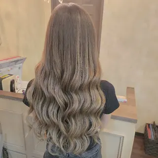 ロング 田井中 悠紀のヘアスタイル