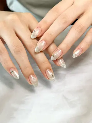 ミディアム 濱嶋 結菜のネイルデザイン