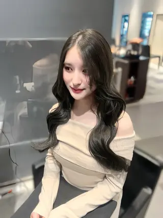 ロング 韓国ヘア🇰🇷/ みう/미우 ☪︎のヘアスタイル