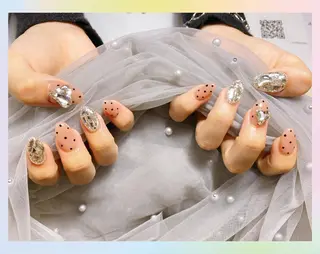 ネイル Dione ネイル専門店のネイルデザイン