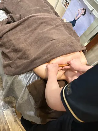 浮腫|肩こり|張り 日々の疲れを解消⭐️のエステ・リラクイメージ