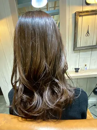 ロング カラー 米林 遼のヘアスタイル