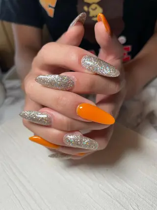 ネイル 蓑原 佳央里のネイルデザイン