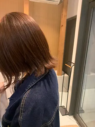 ミディアム カラー 物井 南帆 （ものいみほ）のヘアスタイル