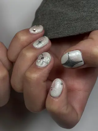 ミディアム siita所属・宮田 結晶のネイルデザイン