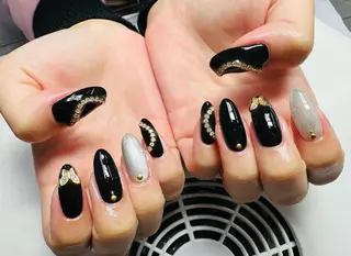 ネイル Nail Room  alma所属・立石 麗奈のネイルデザイン