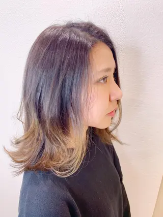 ミディアム カラー 福森 みずきのヘアスタイル