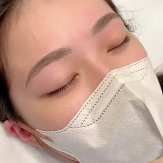 アイブロウ ulu 眉毛ハーブ毛穴肌改善の眉毛・アイブロウイメージ