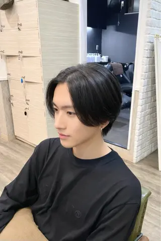 ミディアム Lucca Lance所属・岩間 渉のヘアスタイル