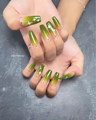 ネイル 菅野 愛花のネイルデザイン