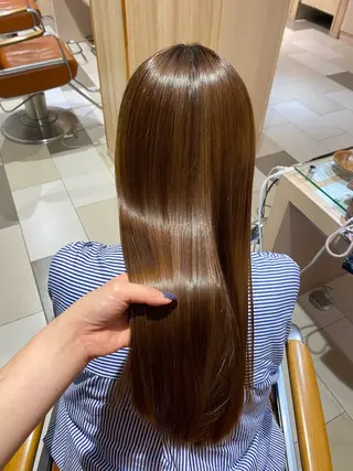 ロング 🦋‪ハイトーンカラ ー🦋‪熊田 史織のヘアスタイル