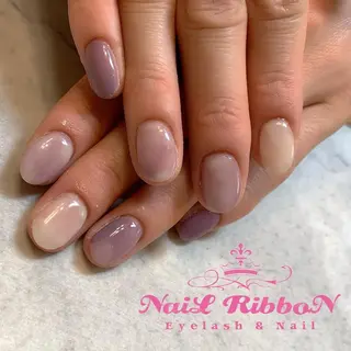 ネイル ネイルリボン 受付スタッフのネイルデザイン