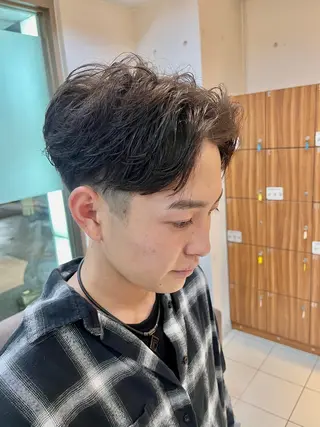 ショート パーマ メンズ パーマ特化美容師 🔥Yoshiyaのヘアスタイル