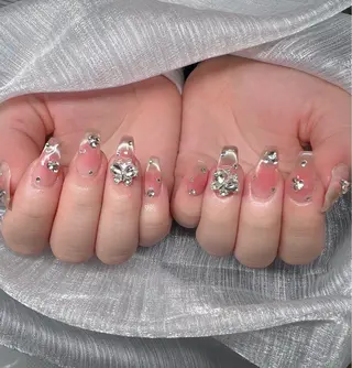 ネイル Lee Nailsのネイルデザイン