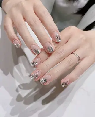 ネイル ラッキーネイルサロン西川口東口店所属・山田 由奈のネイルデザイン