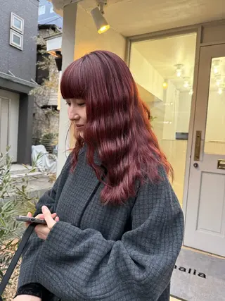 ロング カラー ミルクティー× グレージュMOMOのヘアスタイル