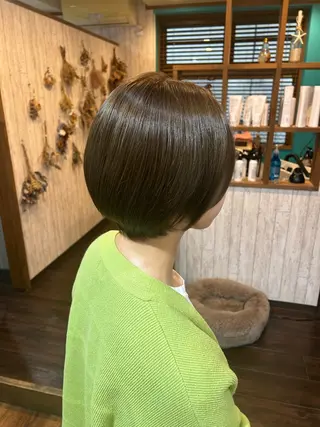 ショート カラー 早坂 さくらのヘアスタイル