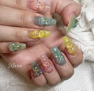 ネイル revia所属・ERI Nailistのネイルデザイン