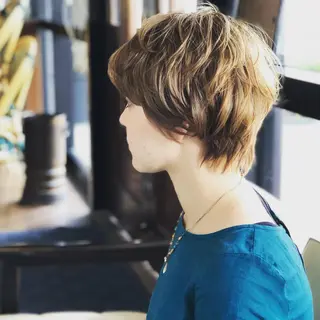 ショート 城間 翔太のヘアスタイル