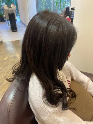 ロング 平 真亜里のヘアスタイル