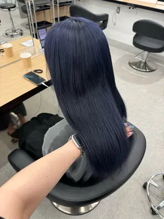 ロング カラー 暗髪🩶ラベンダー/ ブルー/ユウナ🤍のヘアスタイル