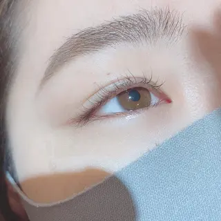 マツエク・マツパ 韓国ネイル🤍 イワサキ　リコ🍒のヘアスタイル