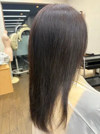 ロング 矢代 彩華のヘアスタイル