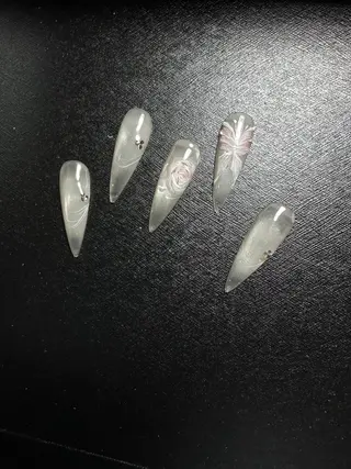 ネイル Lily 💅のネイルデザイン