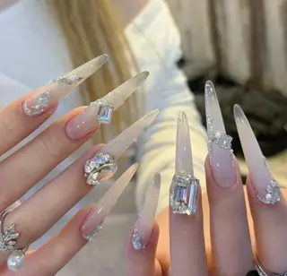 ネイル D-BEAUTY Nailsalonのネイルデザイン