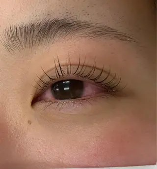 マツエク・マツパ shucre所属・奥村 実徳のマツエク・マツパデザイン