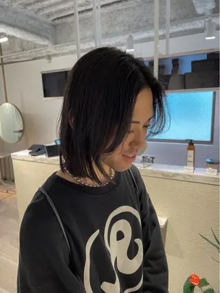 ミディアム Miyamoto Yasuchikaのヘアスタイル