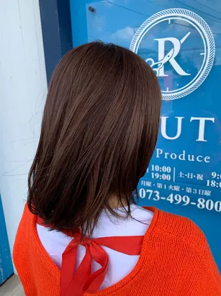 セミロング カラー ROUTE ルートのヘアスタイル