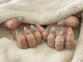 ネイル フルリール 【プライベートサロンのネイルデザイン