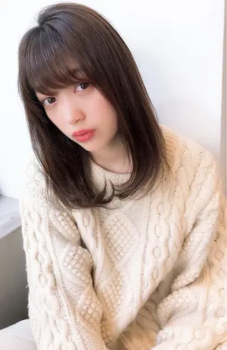 セミロング 山本翔一郎 韓国顔周りレイヤーのヘアスタイル