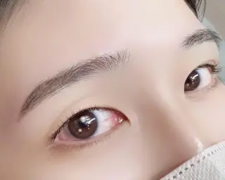 アイブロウ eyelash salon ReAN所属・ReAN NAKASHINAのマツエク・マツパデザイン