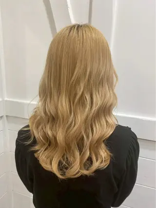 カラー 野田 菜月のヘアスタイル