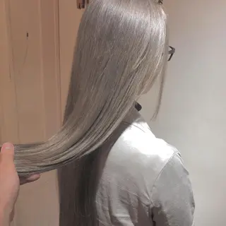 ロング カラー 🌸ハイトーン 新田　廉 🌸のヘアスタイル