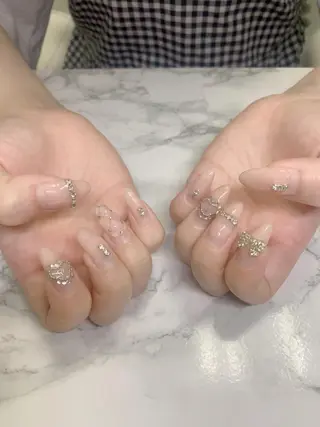 ネイル はな💎ネイル ワンホン、長さ出しのネイルデザイン